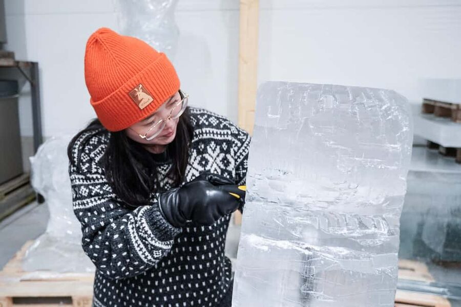 Rovaniemi: Ice sculpting experience - Key details before you book