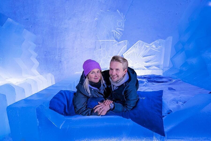 Rovaniemi: Ice sculpting experience - Should you book the Arctic SnowHotel sculpting experience?
