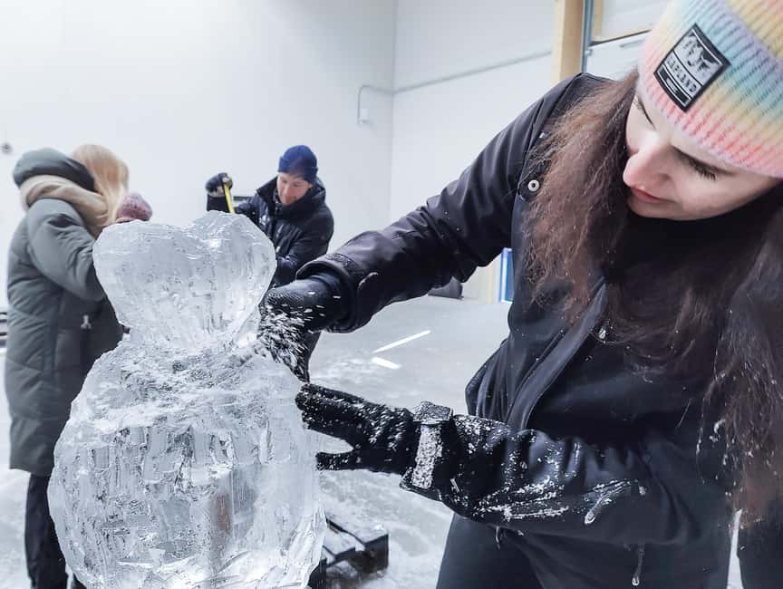 Rovaniemi: Ice sculpting experience - Why this Rovaniemi ice experience is different