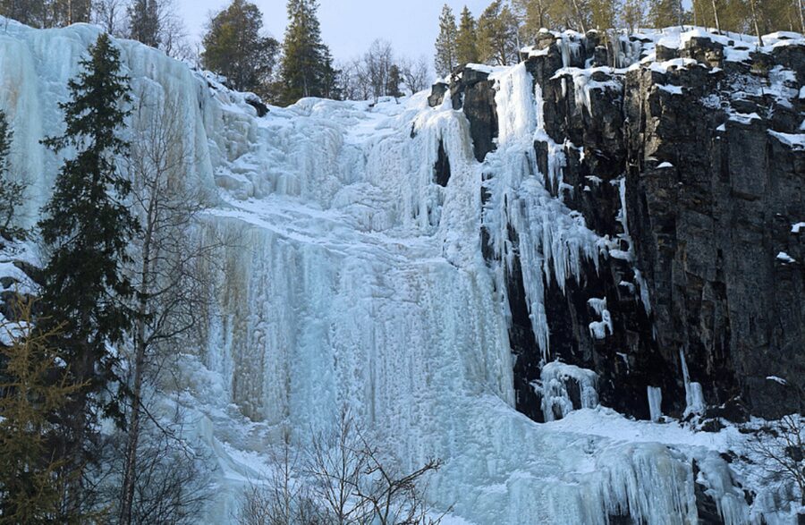 Rovaniemi: Korouoma Frozen Waterfalls Hike & Hot BBQ Lunch - Key points at a glance
