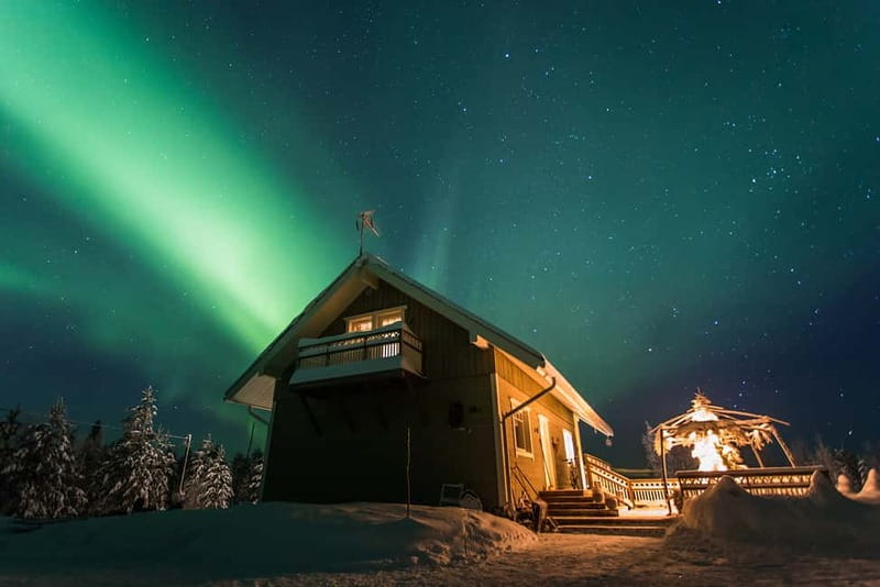 Rovaniemi: Lakeside Private Sauna with Aurora Borealis - One Hour in a Traditional Finnish Sauna