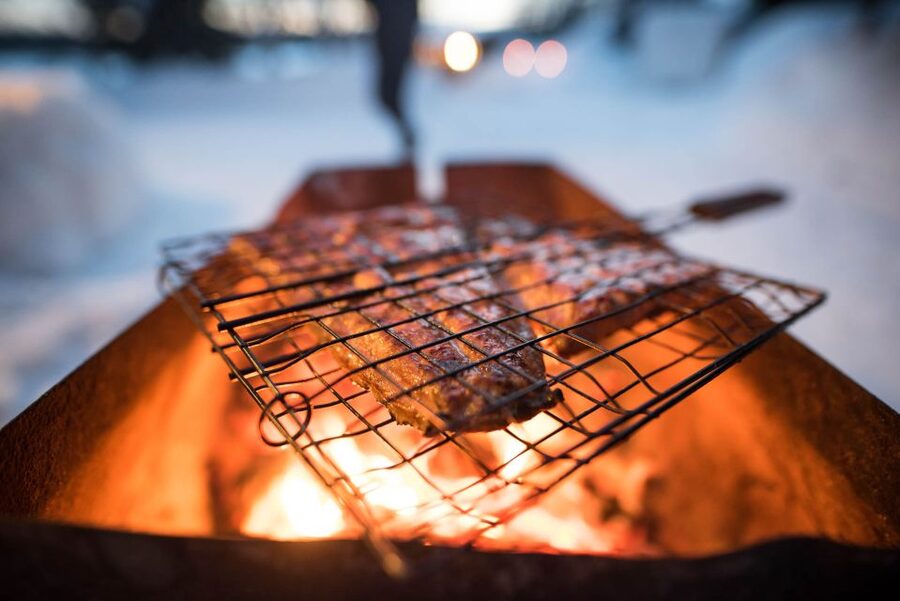 Rovaniemi: Lappish Evening Experience with Dinner - What the guide adds