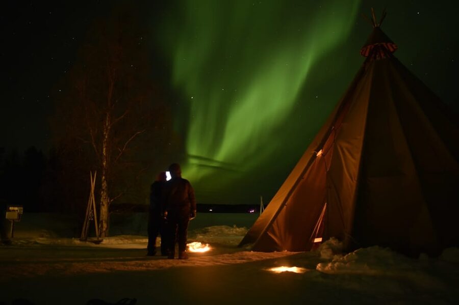Rovaniemi: Night Snowmobile Tour - Sharing one machine and taking your turn