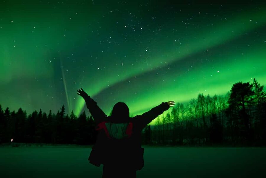 Rovaniemi: Northern Lights Photography Tour & BBQ - Getting a good Northern Lights photograph