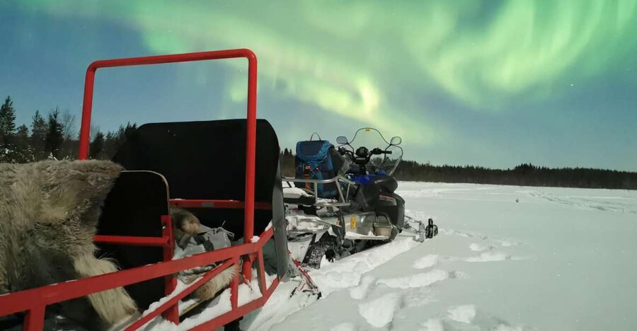 Rovaniemi: Northern Lights Sledge Ride - Leaving Rovaniemi for the Arctic night