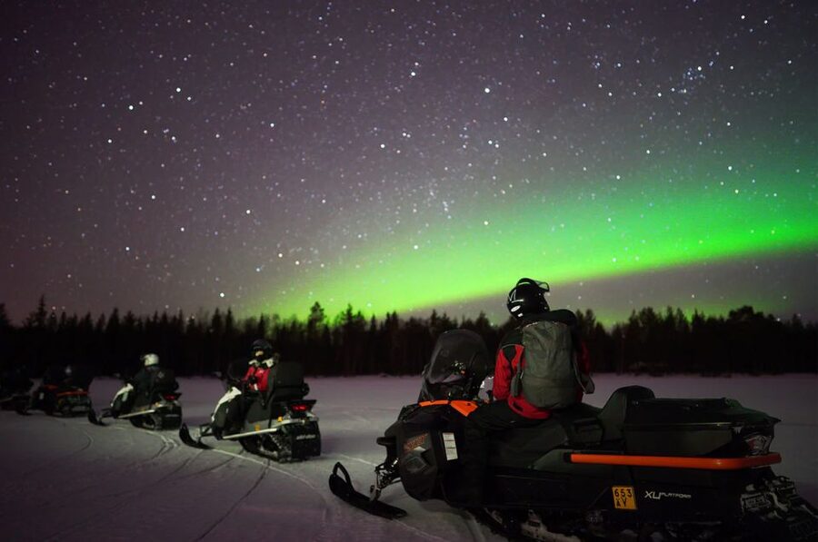 Rovaniemi: Northern Lights Snowmobile Hunt - Should you book the Northern Lights Snowmobile Hunt?