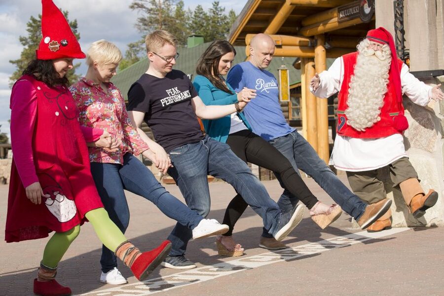 Rovaniemi: Santa Claus Village and Arctic Circle - Reindeer viewing and the date to remember