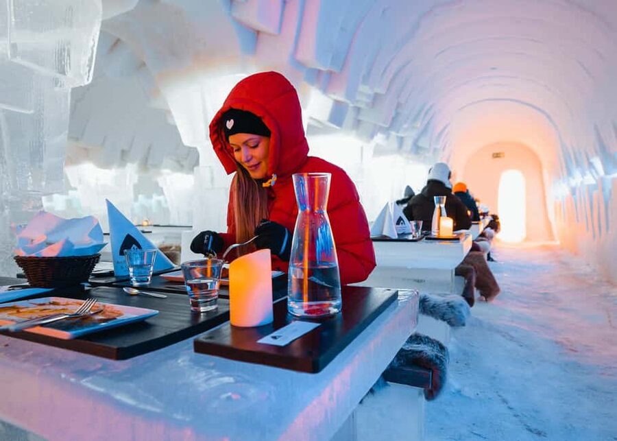 Rovaniemi: Snow Hotel Tour and Ice Restaurant Dinner - Eating inside the Ice Restaurant