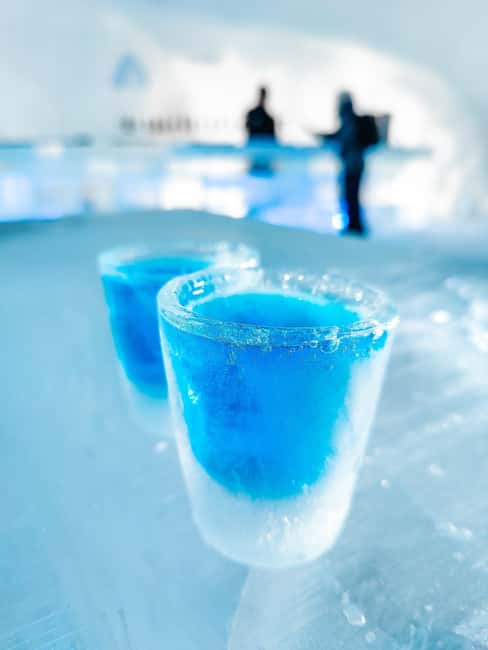 Rovaniemi: Snow Hotel Tour and Ice Restaurant Dinner - Pickup points and the evening schedule