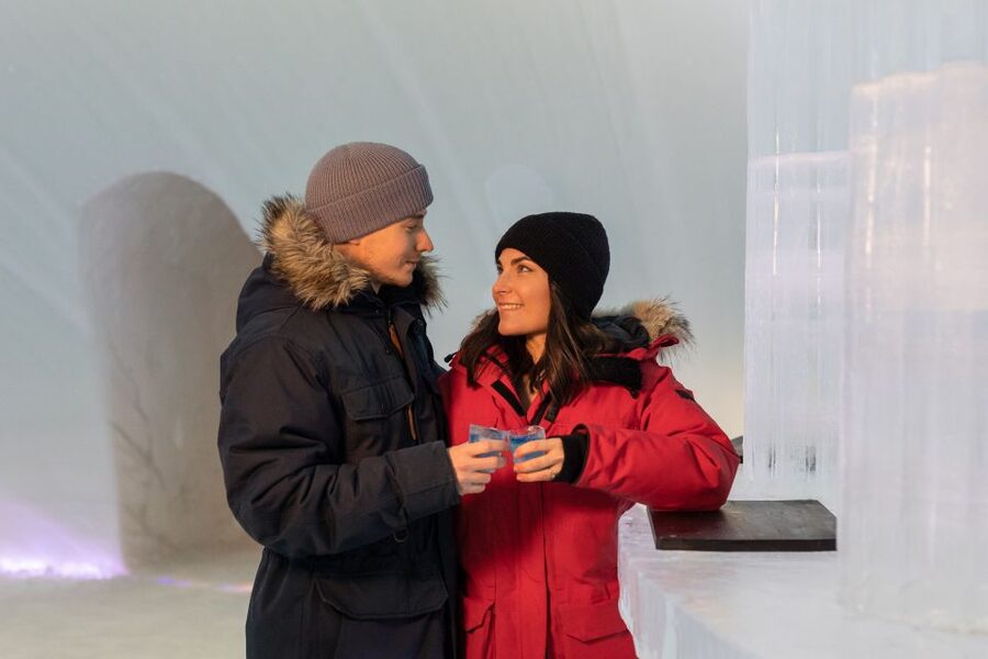 Rovaniemi: Snow Hotel Tour with Food by the Fire - Why the SnowHotel is worth an evening