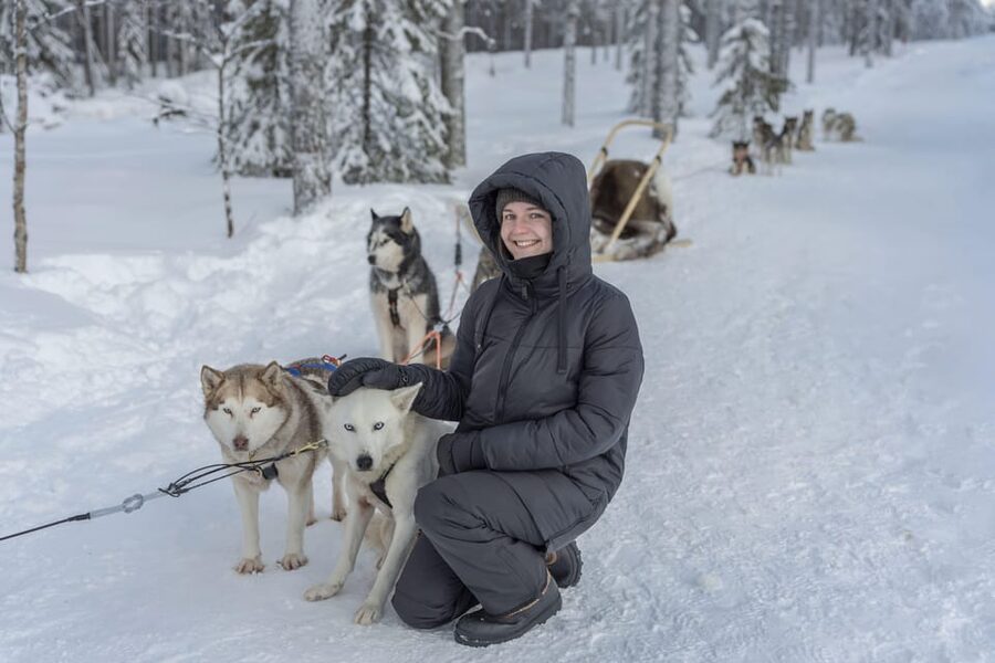 Rovaniemi: Snowmobile Safari, Reindeer & Husky Sleigh Ride - Getting dressed for a very cold morning