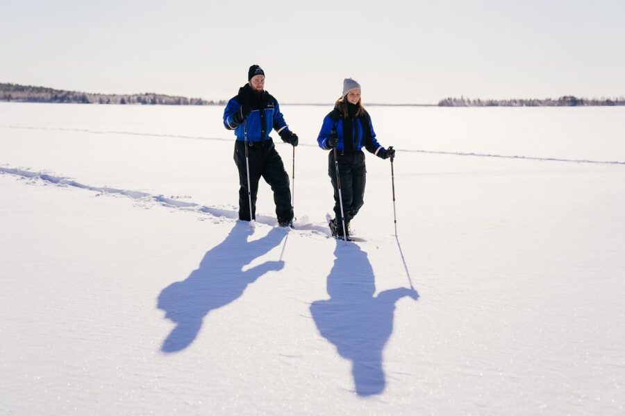 Rovaniemi: Snowshoe Walk to The Arctic Nature - Snowshoes, forest paths, and frozen ground