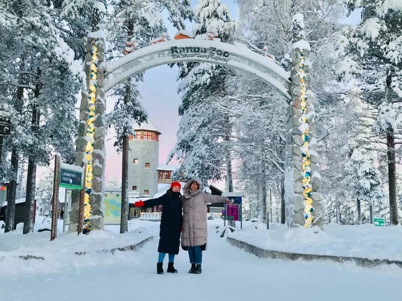 Rovaniemi: Trip to Ranua Zoo with Tickets - Exploring Ranua Zoo at your own speed