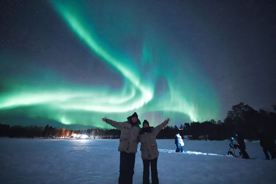 Rovaniemi: Unlimited Mileage and Hours Aurora Hunting Pro - The guide makes the difference