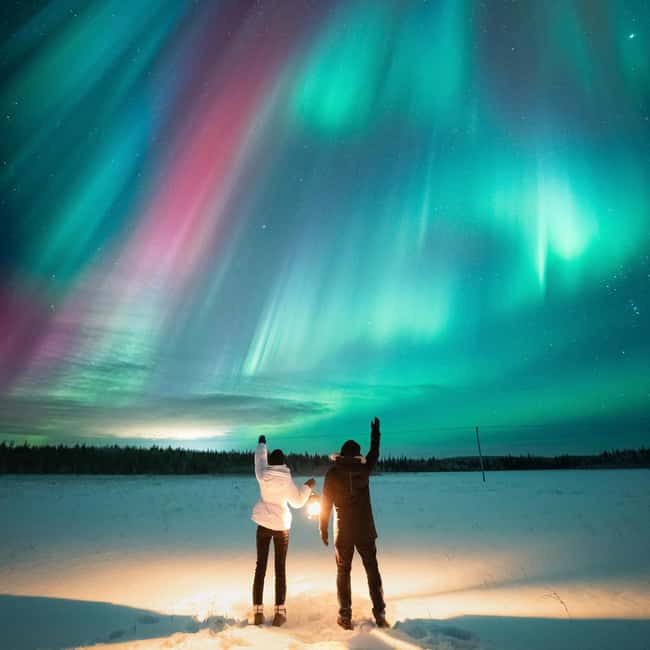 Rovaniemi: Unlimited Mileage and Hours Aurora Hunting Pro - Pickup in Rovaniemi and the warm vehicle