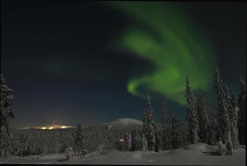 Ruka: Searching for the northern lights with snowshoes - Key points to know before booking