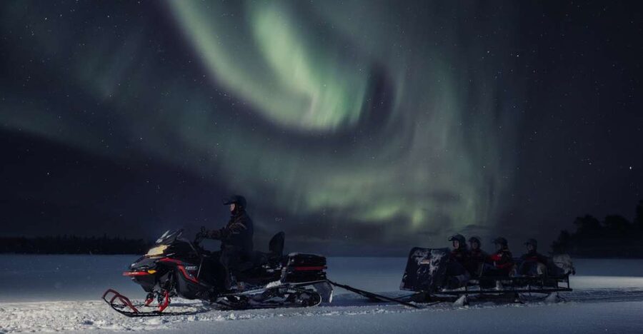 Ruka: Starlight sledging to search for Northern Lights - What the sledge ride feels like
