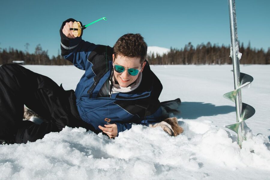 Saariselkä: Arctic Ice Fishing Experience - Booking details that can save you trouble