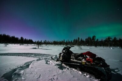 Evening Snowmobile Tour with Fire & picnic