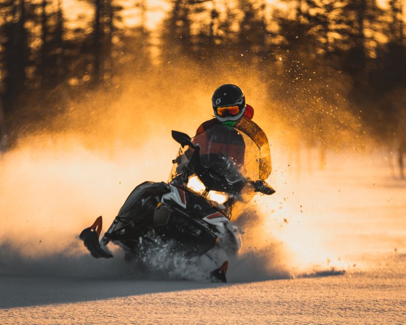 Saariselkä: Full Day Adventure with Snowmobiles - Riding close to 100 kilometers