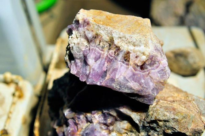 Small-group Wintertime Amethyst Mine Visit from Rovaniemi - Why the Lampivaara mine is worth your time
