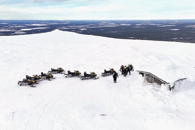 Snowmobile Rides Through Kumputunturi Fell in Kittilä, Finland - Guide style and group atmosphere