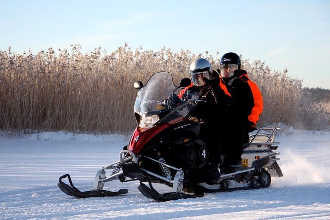 Snowmobile Safari in Helsinki Archipelago with Lunch - Why this safari feels different from a standard snowmobile trip