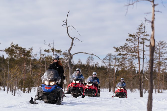 Snowmobile Safari into the Wilderness, Apukka Resort Rovaniemi - Getting ready for the cold