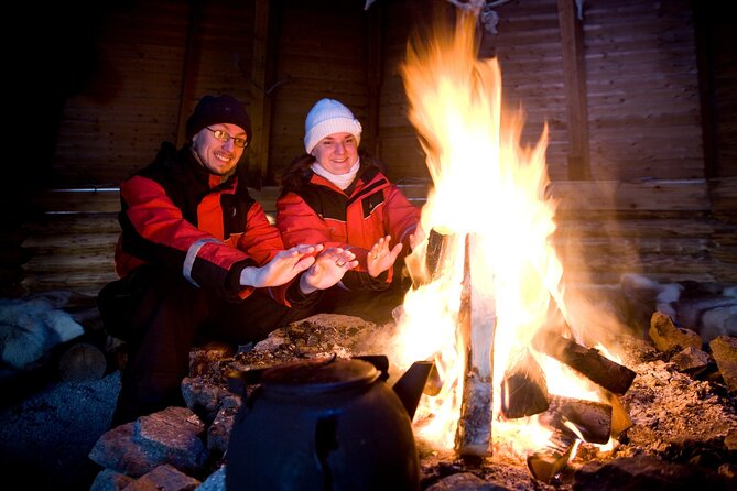Snowmobiles and Huskies - What the snowmobile ride offers