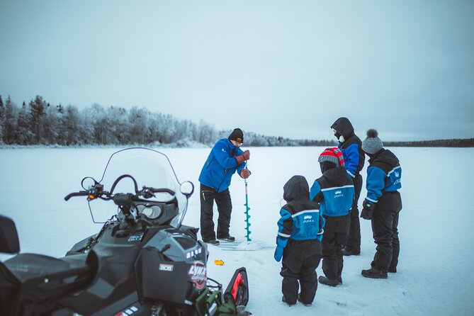 Snowmobiling and ice fishing in Apukka Resort, Rovaniemi - Key points to know before booking