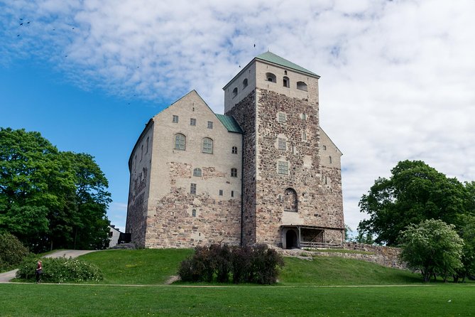 Turku tour from Helsinki - City sightseeing, the library, and old wooden buildings