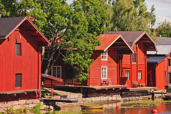 VIP Private Half-Day Trip to Medieval Porvoo from Helsinki - A private guide who adjusts to your interests