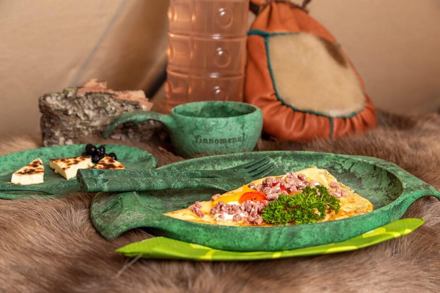 Ylläs: Fireside tasting in a traditional lavvo - Who will enjoy this Ylläs experience most
