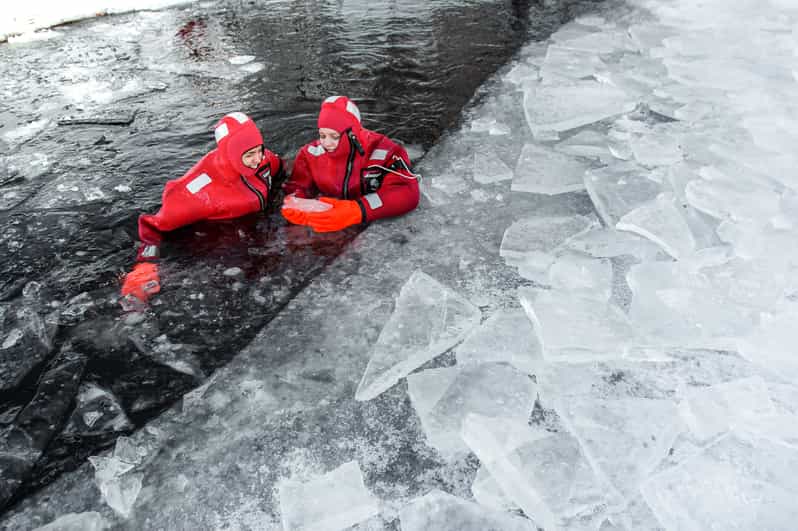 Ylläs: Lake Ylläsjärvi Ice-Floating Experience - The Ride to Lake Ylläsjärvi